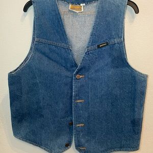 L denim vest